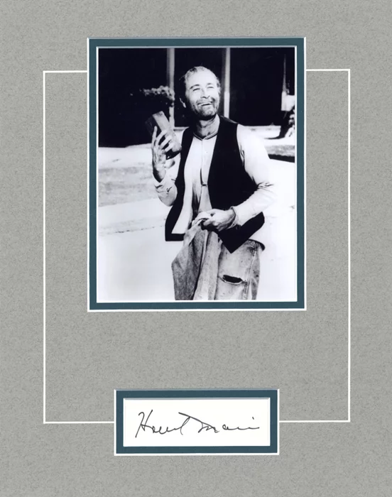 Howard Morris autograph