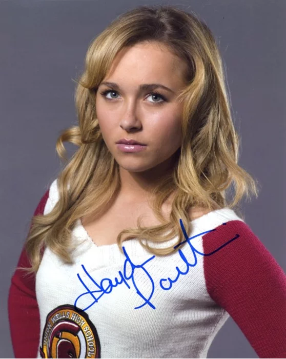 Hayden Panettiere autograph