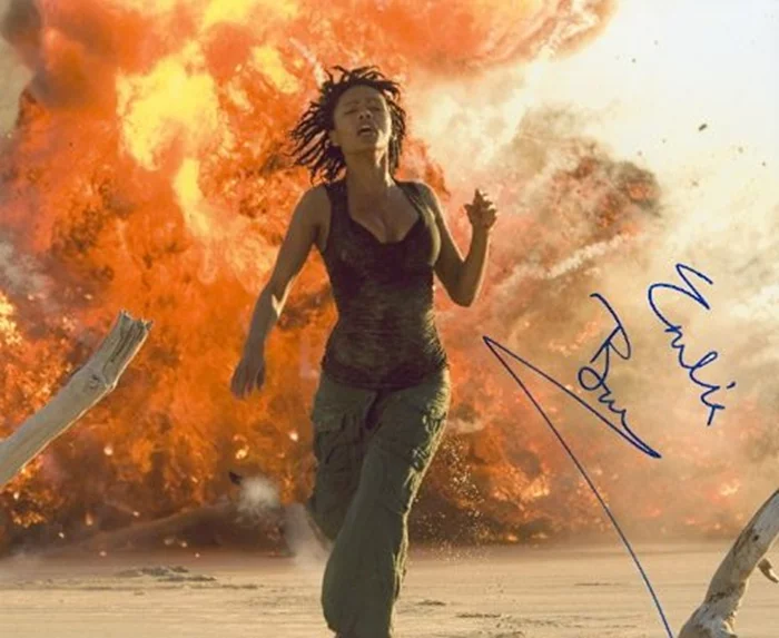 Emelia Burns autograph