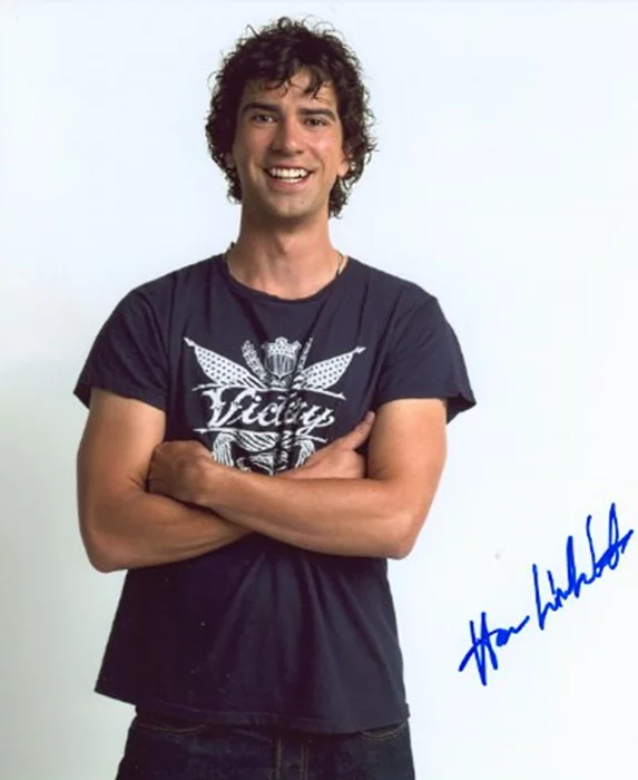 Hamish Linklater autograph