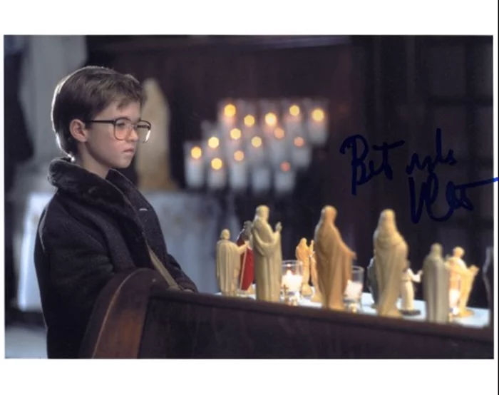 Haley Joel Osment autograph