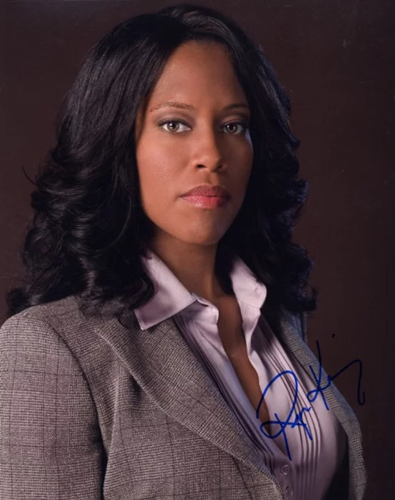 Regina King autograph