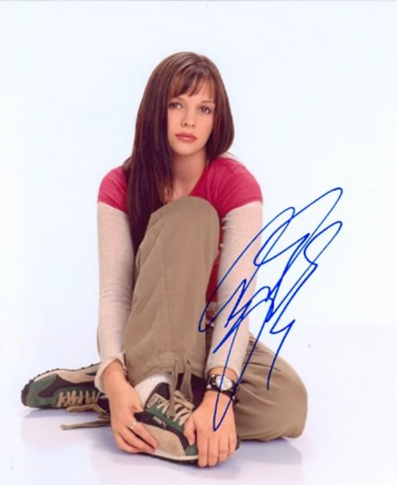 Amber Tamblyn autograph