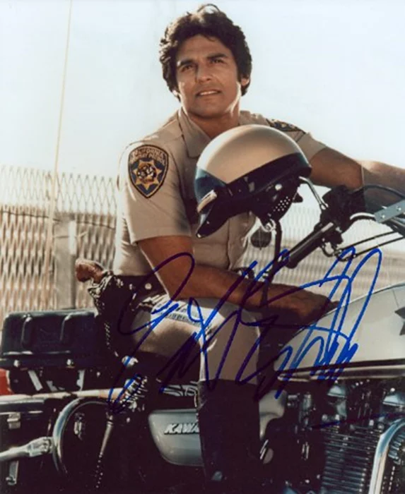 Erik Estrada autograph