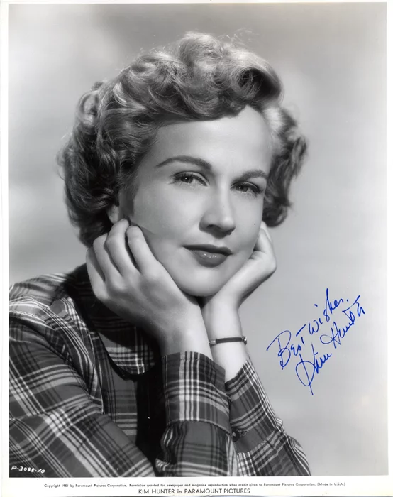 Kim Hunter autograph