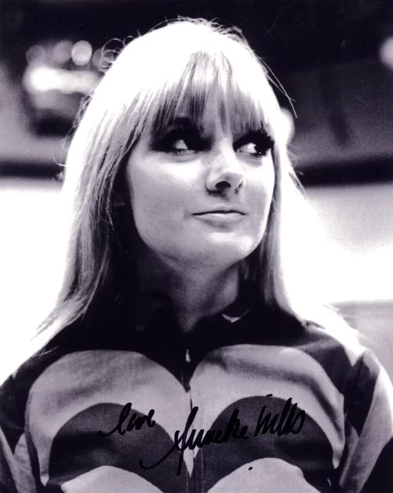 Anneke Wills autograph
