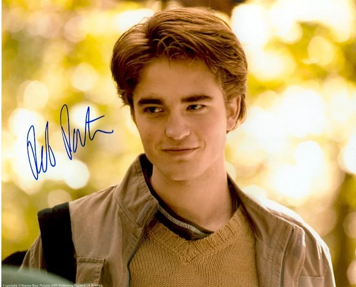 Robert Pattinson autograph