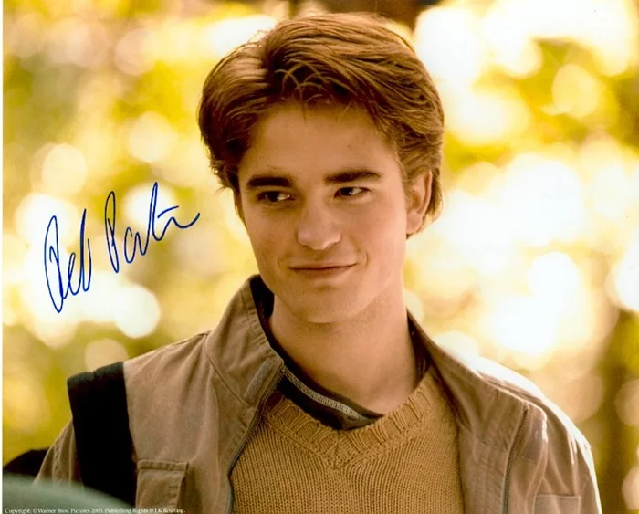 Robert Pattinson autograph