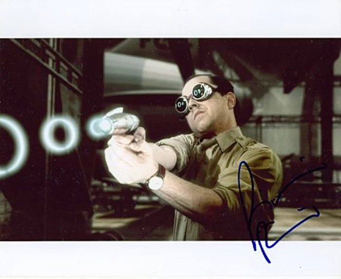 Giovanni Ribisi autograph
