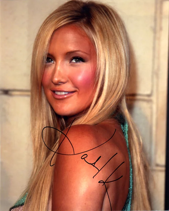 Kate Hudson autograph