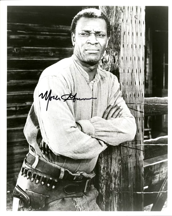 Moses Gunn autograph