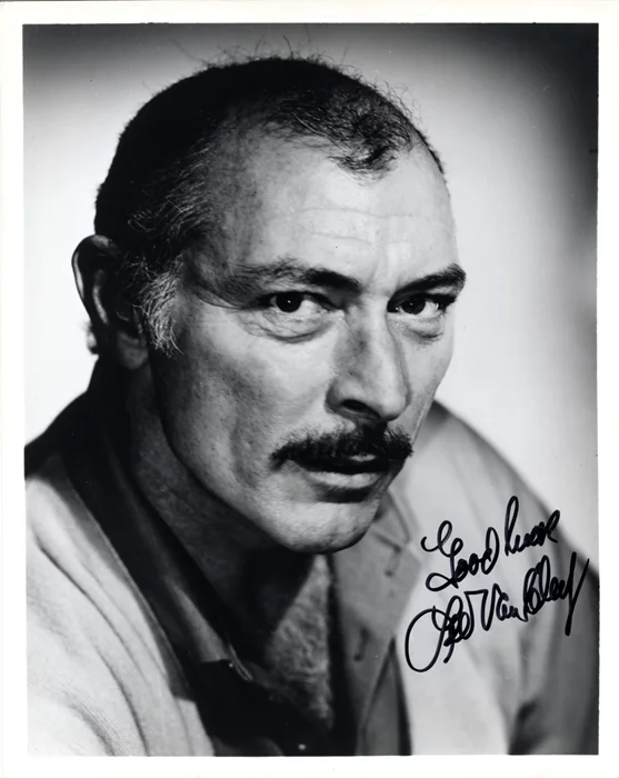 Lee Van Cleef autograph
