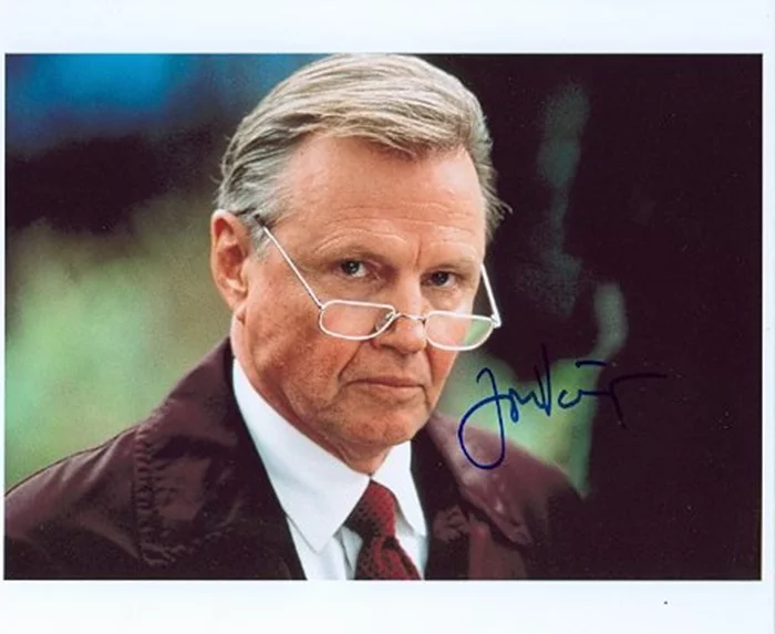Jon Voight autograph