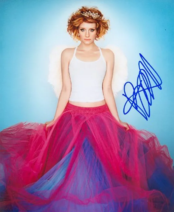 Bryce Dallas Howard autograph