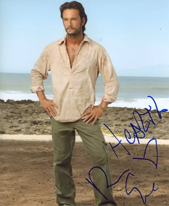 Rodrigo Santoro autograph