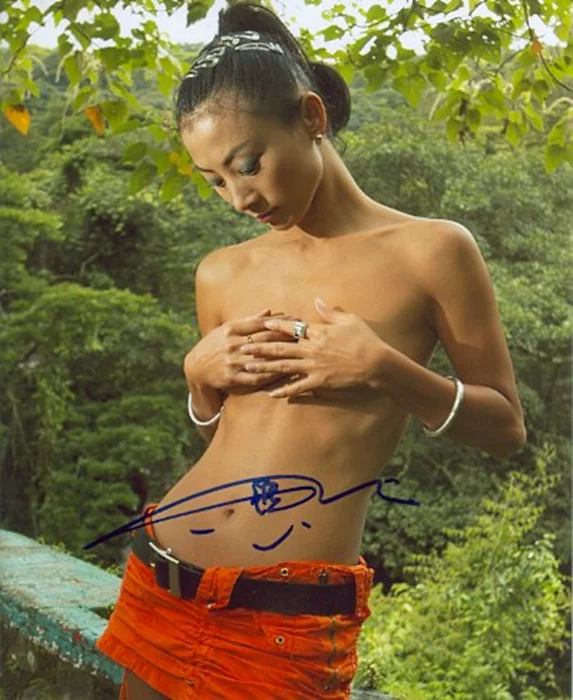 Bai Ling autograph