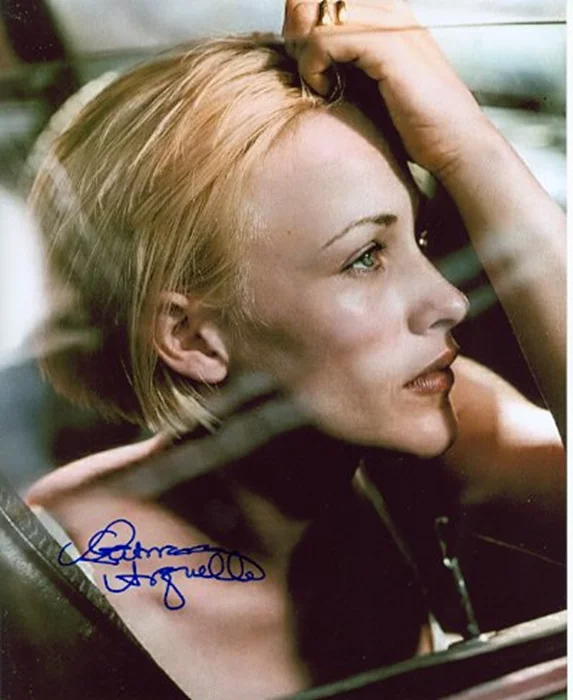 Patricia Arquette autograph