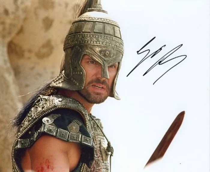 Eric Bana autograph