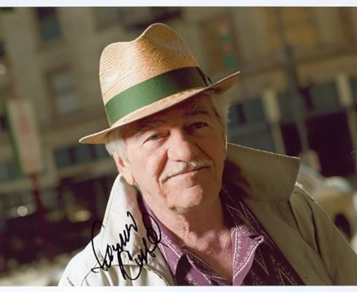 Seymour Cassel autograph