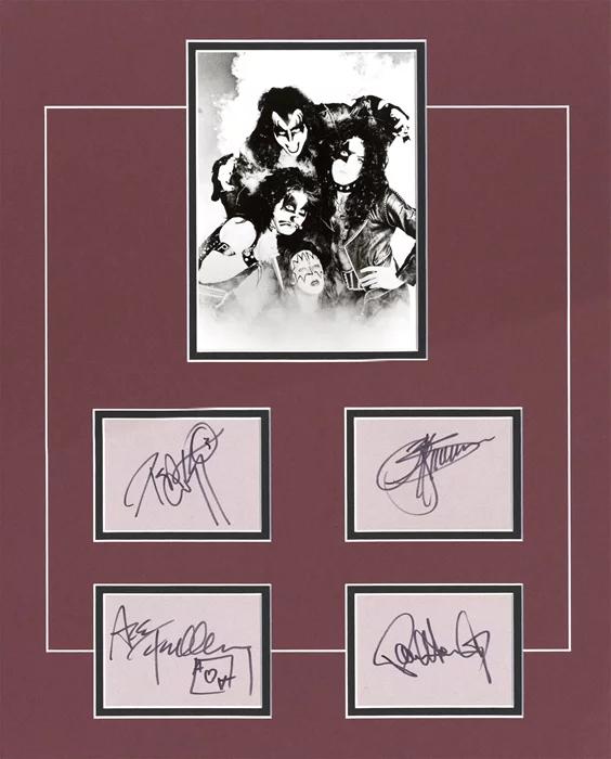Kiss autograph