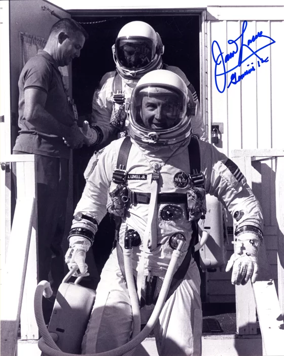 Jim Lovell autograph