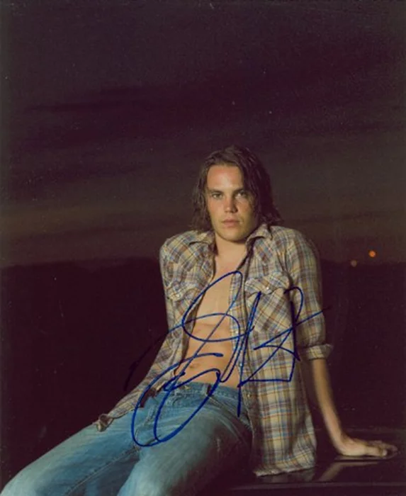 Taylor Kitsch autograph