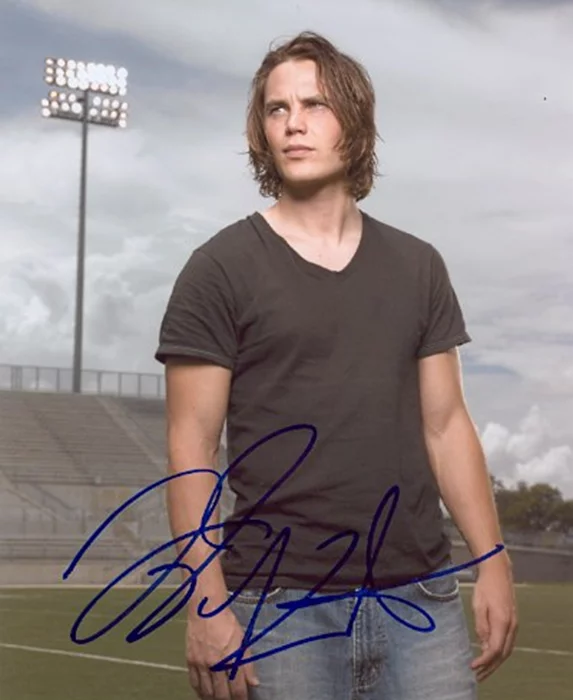 Taylor Kitsch autograph