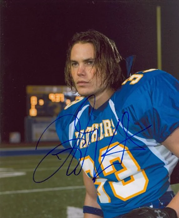 Taylor Kitsch autograph