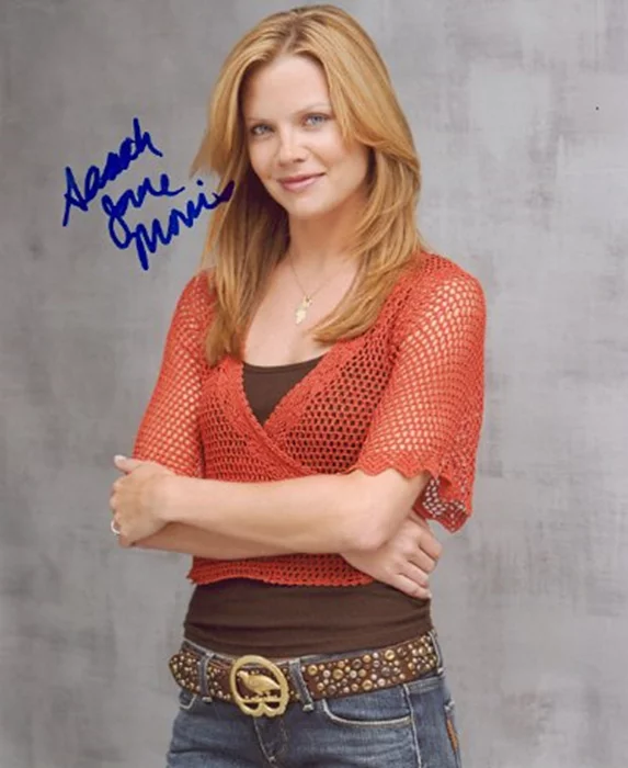 Sarah Jane Morris autograph
