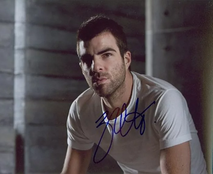 Zachary Quinto autograph