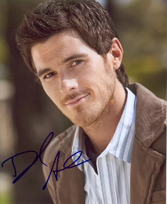 Dave Annable autograph
