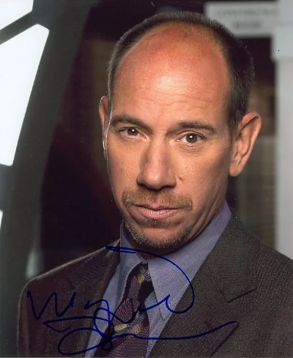 Miguel Ferrer autograph