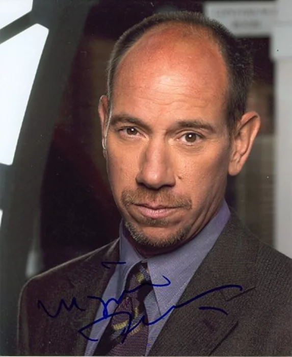 Miguel Ferrer autograph