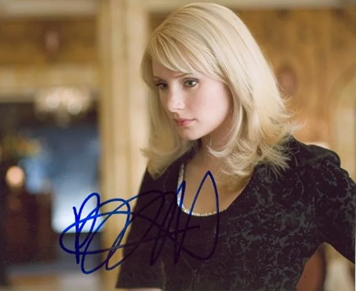Bryce Dallas Howard autograph