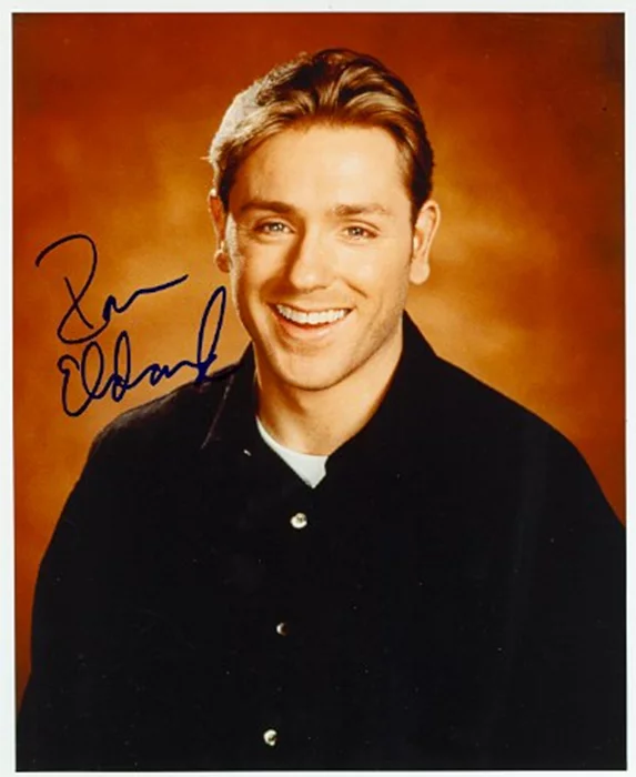 Ron Eldard autograph