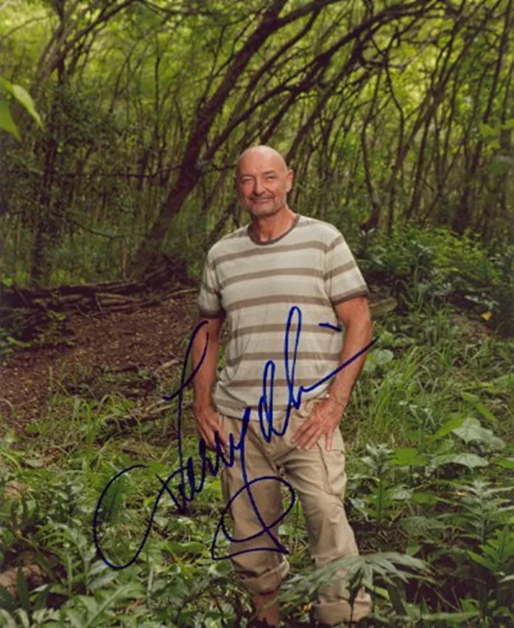 Terry O'Quinn autograph