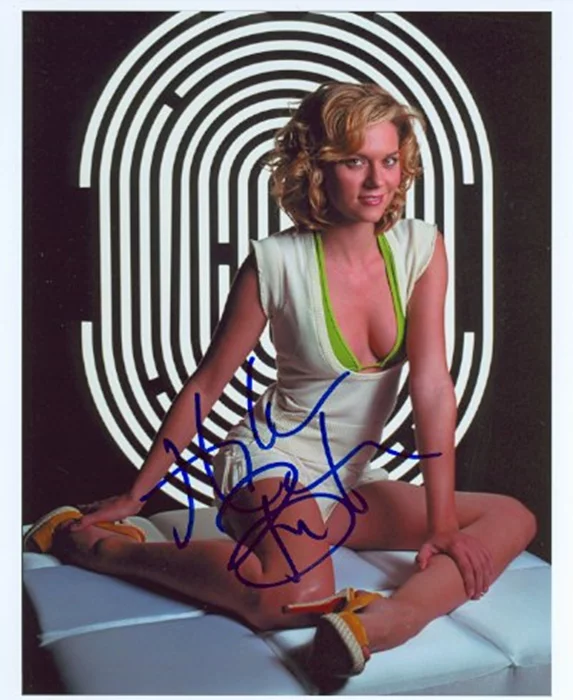 Hilarie Burton autograph