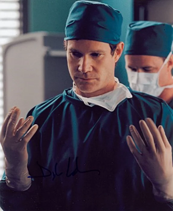 Dylan Walsh autograph