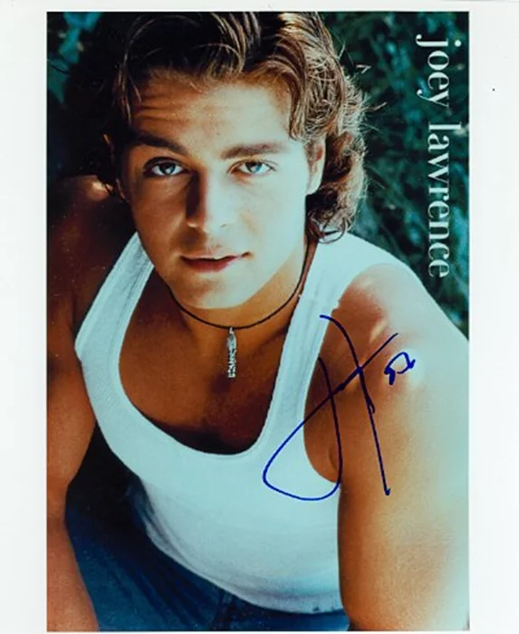 Joey Lawrence autograph