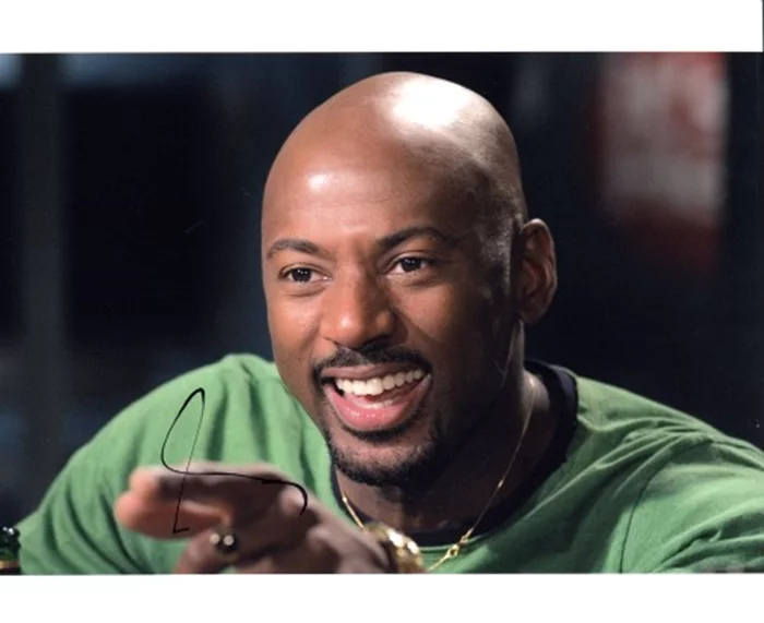 Romany Malco autograph