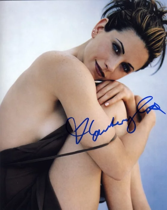 Courteney Cox autograph