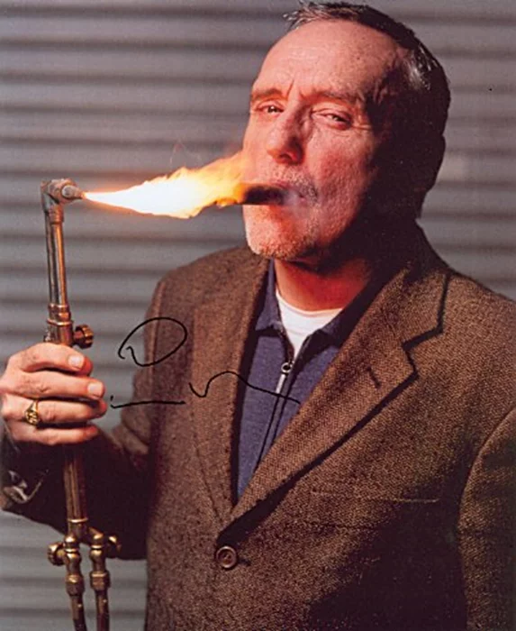 Dennis Hopper autograph