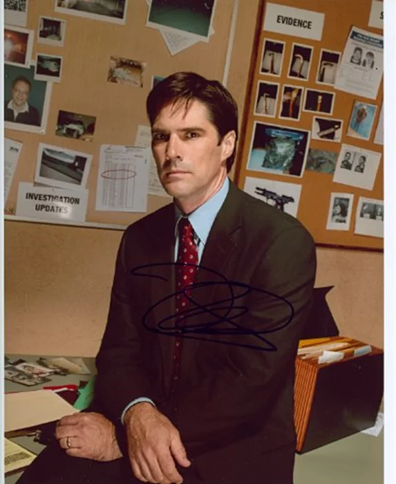 Thomas Gibson autograph
