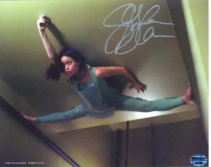 Summer Glau autograph