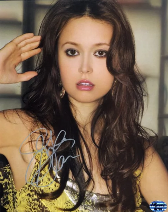Summer Glau autograph