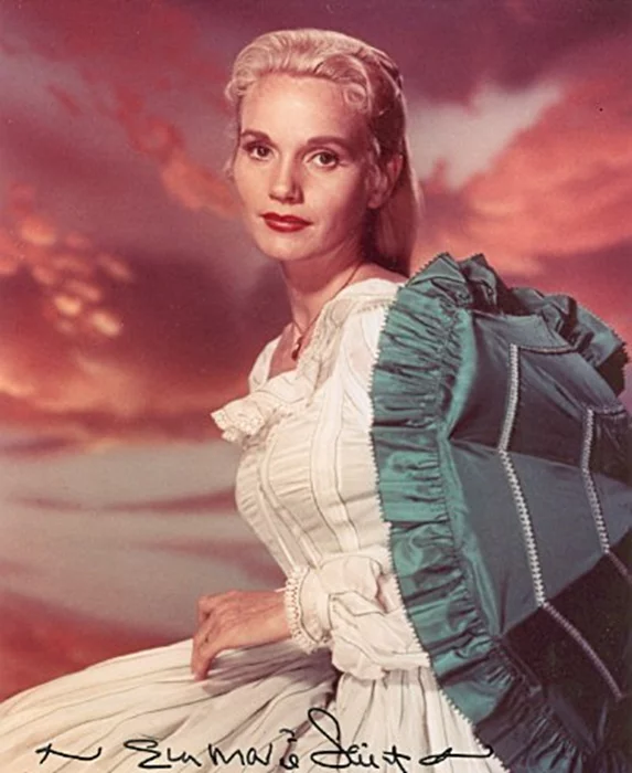 Eva Marie Saint autograph