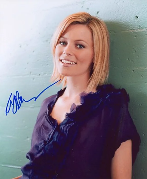 Elizabeth Banks autograph