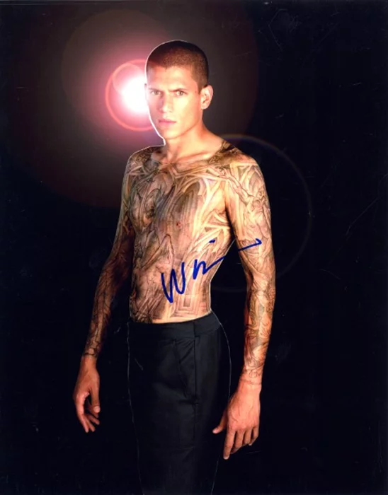 Wentworth Miller autograph