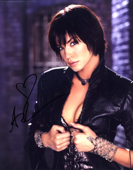 Ashley Scott autograph
