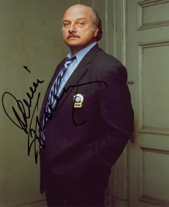 Dennis Franz autograph